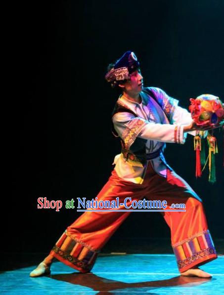 Chinese Dream Like Lijiang Zhuang Nationality Clothing Stage Performance Dance Costume for Men