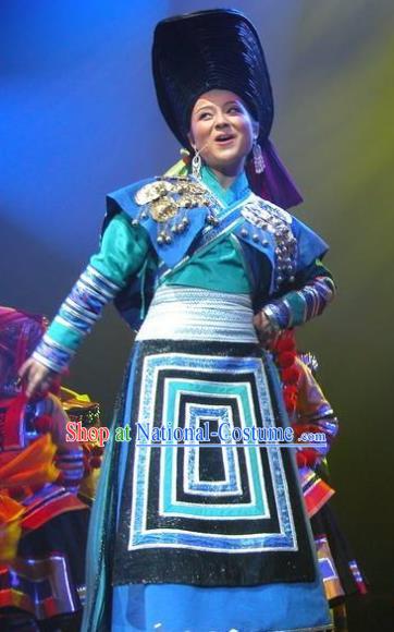 Chinese Wind Of Colorful Guizhou Yi Nationality Ethnic Dance Blue Dress Stage Performance Costume and Headpiece for Women