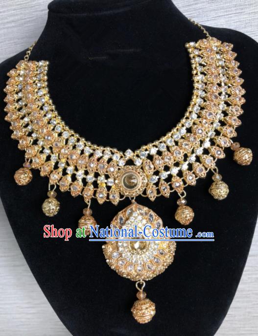 South Asia  Indian Bride Jewelry Accessories Traditional   India Hui Nationality Wedding Luxury Eyebrows Pendant for Women