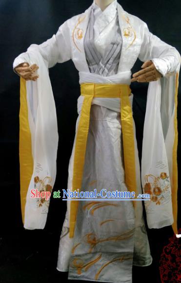 Traditional Chinese Cosplay Young Hero Embroidered White Clothing Ancient Swordsman Costume for Men