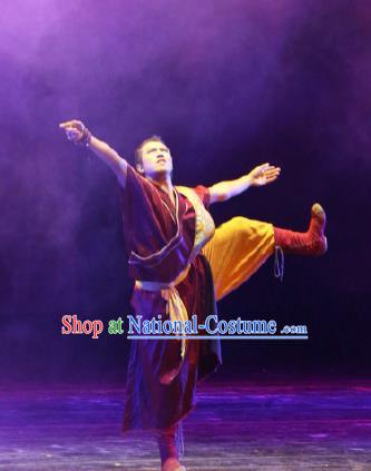 Chinese Tamrac Heaven Zang Nationality Monk Lama Clothing Stage Performance Dance Costume for Men