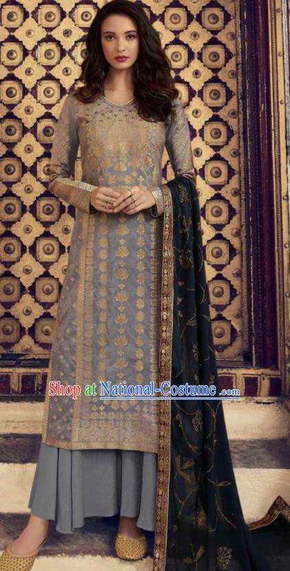 Asian Indian Punjabis Embroidered Light Blue Blouse and Pants India Traditional Lehenga Choli Costumes Complete Set for Women