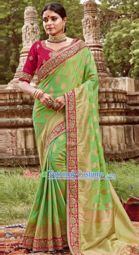 Asian Indian Bollywood Bride Embroidered Light Green Sari Dress India Traditional Court Wedding Costumes for Women