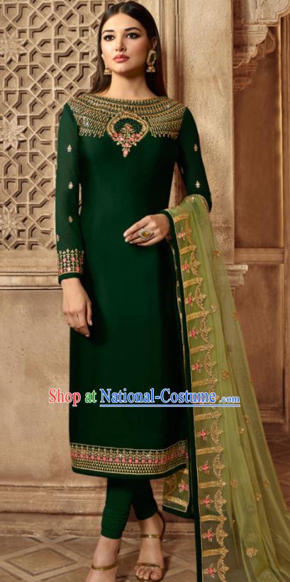 Asian Indian Traditional Embroidered Deep Green Satin Blouse and Pants India Punjabis Lehenga Choli Costumes Complete Set for Women