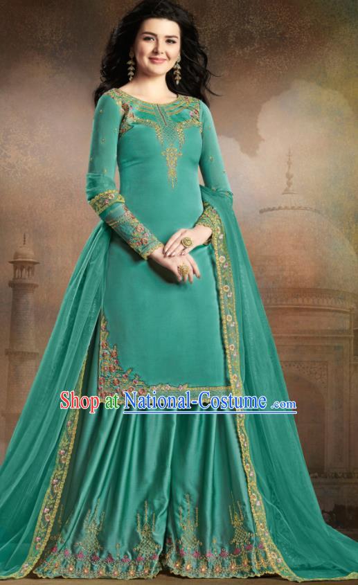 Asian Indian Traditional Embroidered Green Satin Blouse and Loose Pants India Punjabis Lehenga Choli Costumes Complete Set for Women