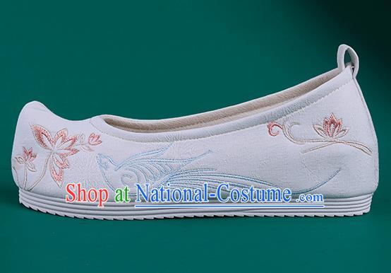 Chinese Traditional Embroidered Bird Lotus White Shoes Hanfu Shoes Princess Shoes for Women