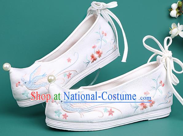 Chinese Traditional Embroidered Swallow White Shoes Hanfu Pearl Shoes Princess Shoes for Women