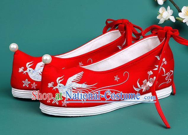 Chinese Traditional Embroidered Swallow Red Shoes Hanfu Pearl Shoes Princess Shoes for Women