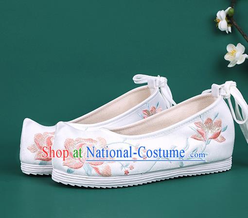 Chinese Traditional Wedding Embroidered Peony White Shoes Hanfu Shoes Princess Shoes for Women