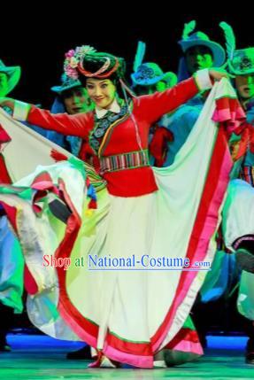 Walking Marriage Chinese Mosuo Minority Dance Dress Stage Performance Dance Costume and Headpiece for Women