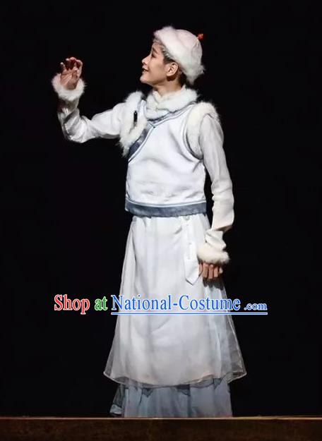 Nostalgia Is A Disease Chinese Ancient Qing Dynasty Prince White Clothing Stage Performance Dance Costume for Men