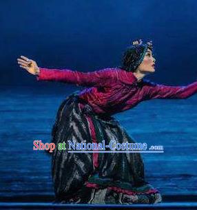 Chen Ai Luo Ding Chinese Tibetan Nationality Dress Stage Performance Dance Costume and Headpiece for Women