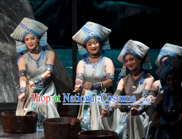 Drama Qian Yun Cliff Chinese Zhuang Nationality Dance Dress Stage Performance Costume and Headpiece for Women