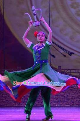 Ganzhou Musical Dance Chinese Hui Nationality Green Dress Stage Performance Dance Costume and Headpiece for Women