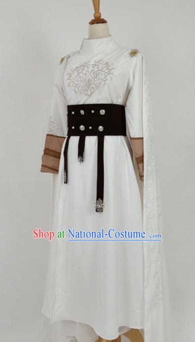 Traditional Chinese Tang Dynasty Swordswoman White Hanfu Ancient Female Knight Historical Costume for Women