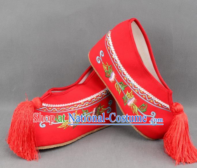 Asian Chinese Beijing Opera Princess Red Embroidered Shoes Ancient Hanfu Shoes for Women