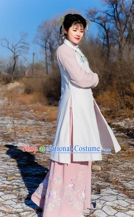 Chinese Ancient Ming Dynasty Aristocratic Lady Hanfu Dress Traditional Historical Costume for Women