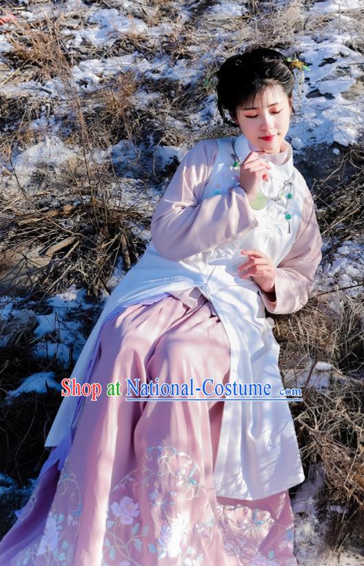 Chinese Ancient Ming Dynasty Aristocratic Lady Hanfu Dress Traditional Historical Costume for Women