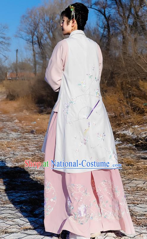 Chinese Ancient Ming Dynasty Aristocratic Lady Hanfu Dress Traditional Historical Costume for Women