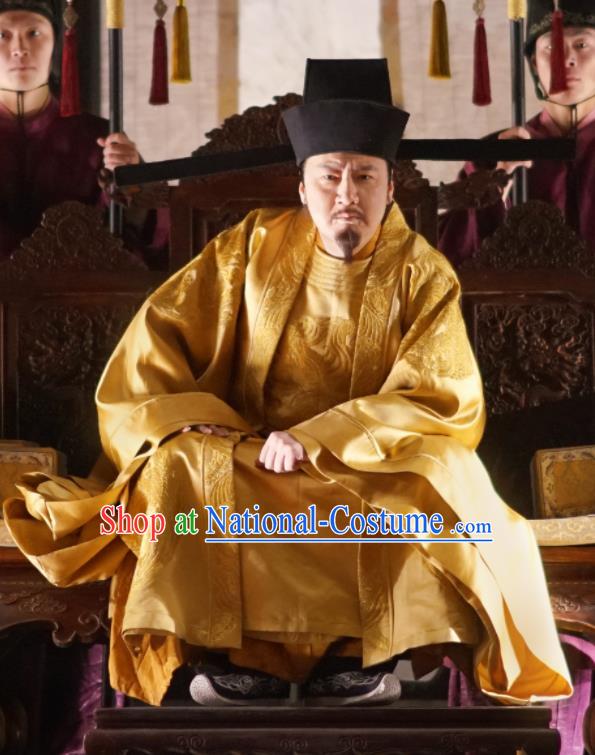 The Story Of MingLan Chinese Ancient Song Dynasty Emperor Embroidered Historical Costume and Hat for Men