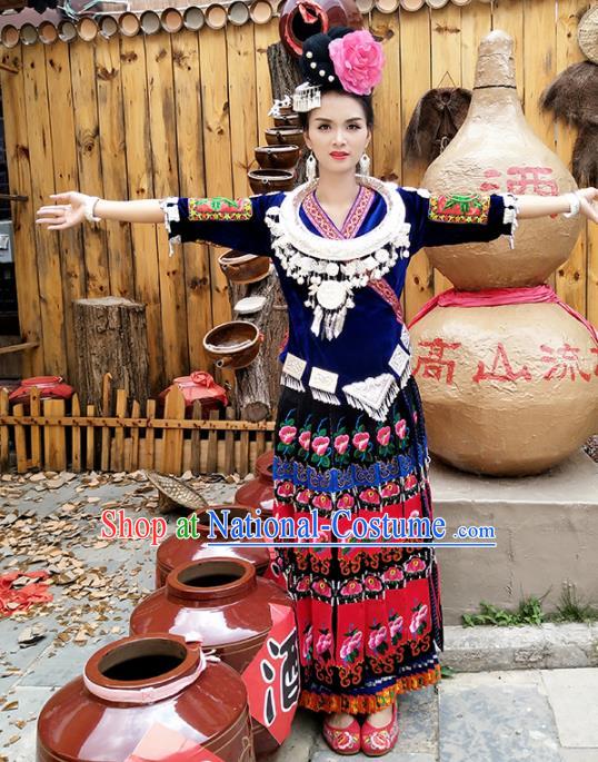 Chinese Traditional Hmong Ethnic Costume Miao Nationality Female Pleated Skirt and Headdress for Women