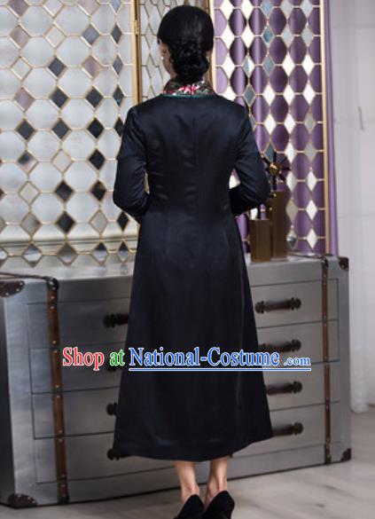 Chinese Traditional Tang Suit Black Silk Dust Coat National Costume Outer Garment for Women