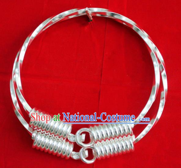 Chinese Traditional Miao Nationality Sliver Bracelet Hmong Wedding Carving Bangle for Women