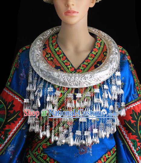 Chinese Traditional Miao Nationality Sliver Tassel Necklace Hmong Wedding Carving Necklet for Women