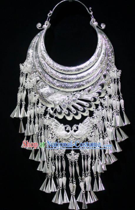 Chinese Traditional Miao Nationality Wedding Necklet Hmong Bride Sliver Carving Necklace for Women