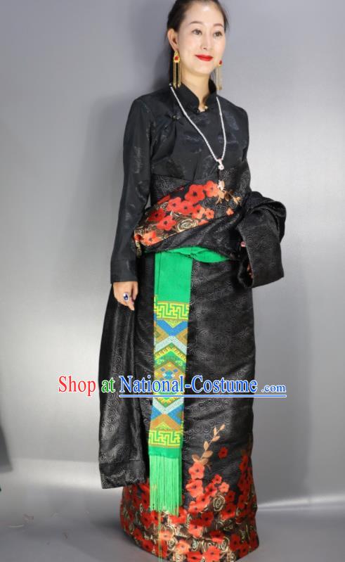 Chinese Traditional Tibetan National Ethnic Black Robe Zang Nationality Wedding Costume for Women