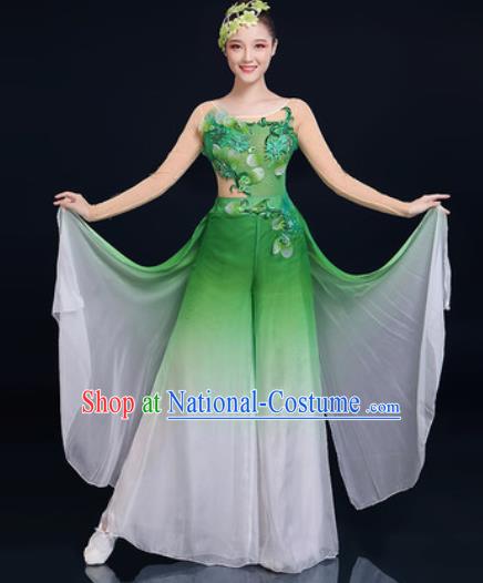 Traditional Chinese Folk Dance Green Clothing Yangko Dance Fan Dance Costume for Women