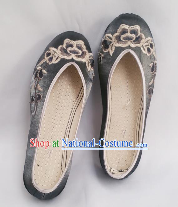 Chinese Ancient Princess Shoes Traditional Cloth Shoes Hanfu Shoes Grey Embroidered Shoes for Women