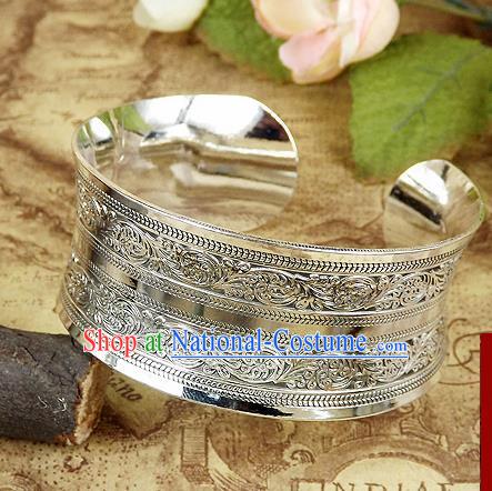 Top Grade Chinese Traditional Ethnic Accessories Sliver Carving Wide Bracelet for Women