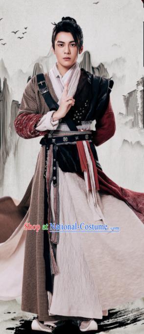 Chinese Ancient Yuan Dynasty Swordsman Zhang Wuji Relying on Heaven to Slaughter Dragons Historical Costume for Men