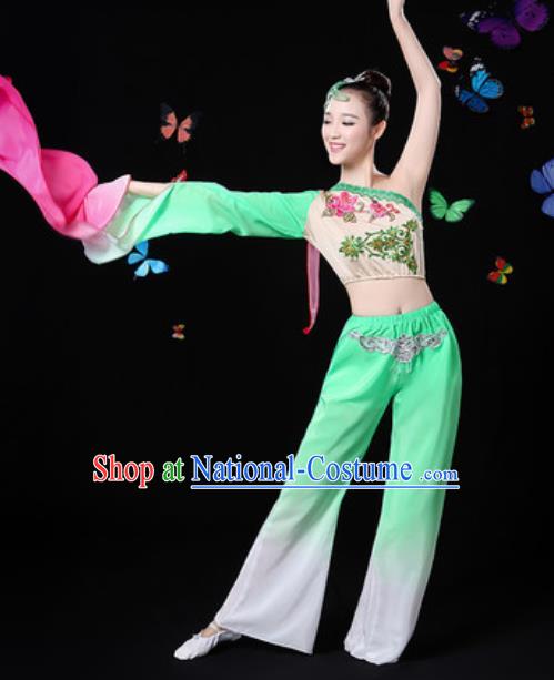 Traditional Chinese Yangko Group Dance Green Clothing Folk Dance Fan Dance Stage Performance Costume for Women