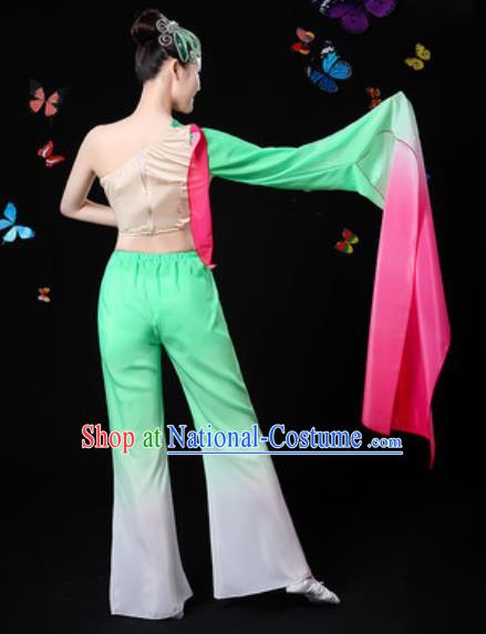 Traditional Chinese Yangko Group Dance Green Clothing Folk Dance Fan Dance Stage Performance Costume for Women