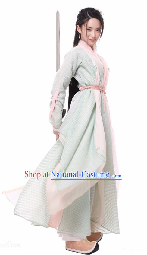 Chinese Ancient Swordswoman Hanfu Dress Yuan Dynasty Drama Heavenly Sword Dragon Slaying Saber Yang Buhui Historical Costume for Women