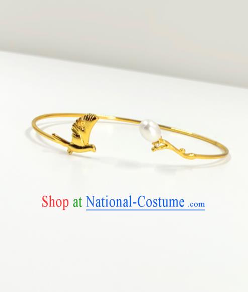 Handmade Chinese Stage Show Golden Bird Bangle Accessories Catwalks Bracelet for Women