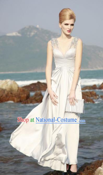 Top Grade Modern Fancywork White Silk Formal Dress Compere Catwalks Costume for Women