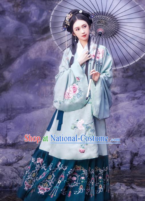 Traditional Chinese Ming Dynasty Historical Costume Ancient Princess Embroidered Hanfu Dress for Women