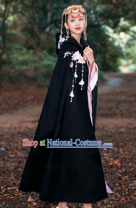 Ancient Chinese Ming Dynasty Historical Costume Traditional Palace Princess Embroidered Black Cloak for Women