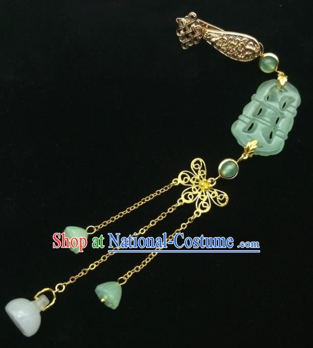 Traditional Chinese Ancient Palace Jade Brooch Handmade Hanfu Breastpin Pendant for Women