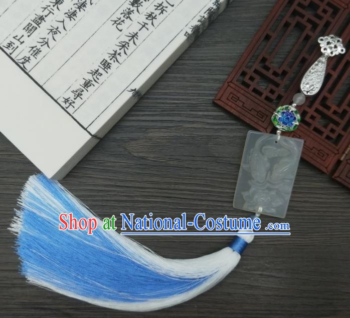 Traditional Chinese Ancient Palace Carving Jade Brooch Handmade Hanfu Tassel Breastpin Pendant for Women