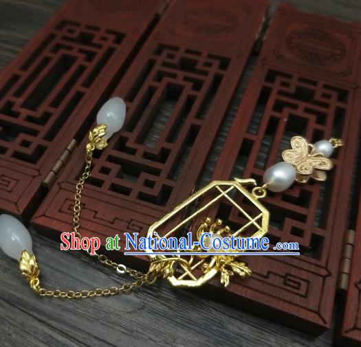 Traditional Chinese Ancient Palace Golden Chrysanthemum Brooch Handmade Hanfu Tassel Breastpin Pendant for Women