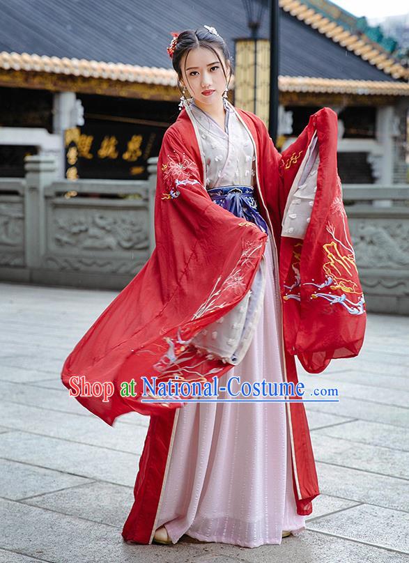 Chinese Jin Dynasty Imperial Consort Wedding Historical Costume Traditional Ancient Peri Embroidered Hanfu Dress for Women