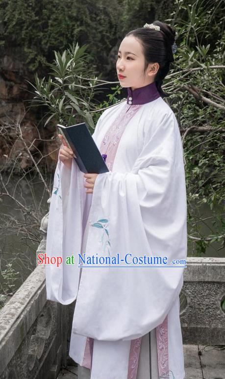 Chinese Traditional Ming Dynasty Imperial Consort Historical Costume Ancient Royal Dowager Embroidered Dress for Women