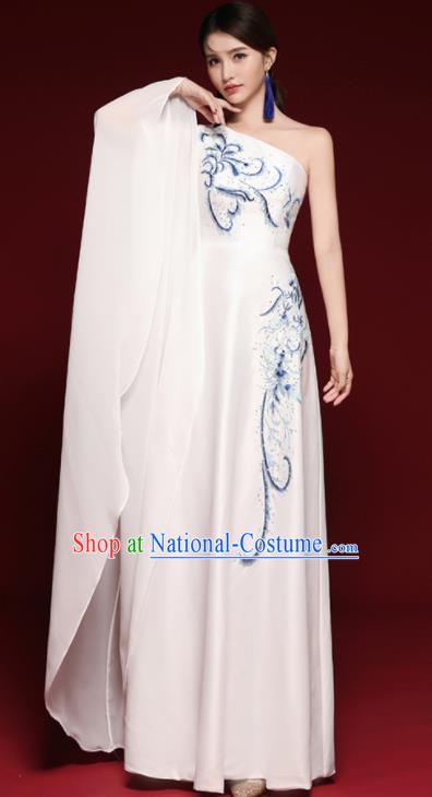 Chinese National Catwalks Costume Embroidered White Cheongsam Traditional Tang Suit Qipao Dress for Women