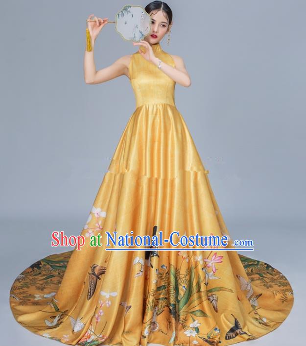 Chinese National Catwalks Golden Trailing Cheongsam Traditional Costume Tang Suit Qipao Dress for Women