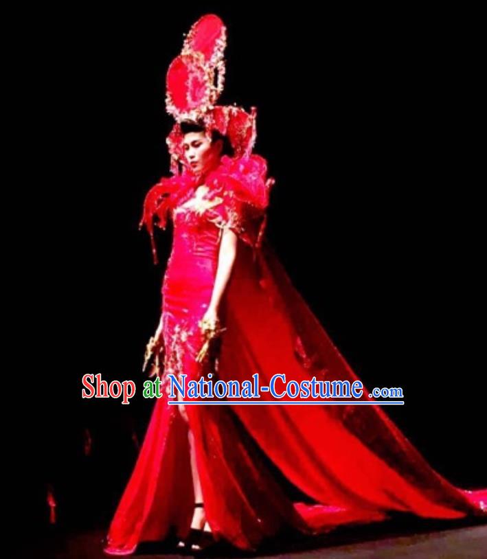 Traditional Chinese Catwalks Costume Stage Show Modern Fancywork Red Trailing Dress for Women