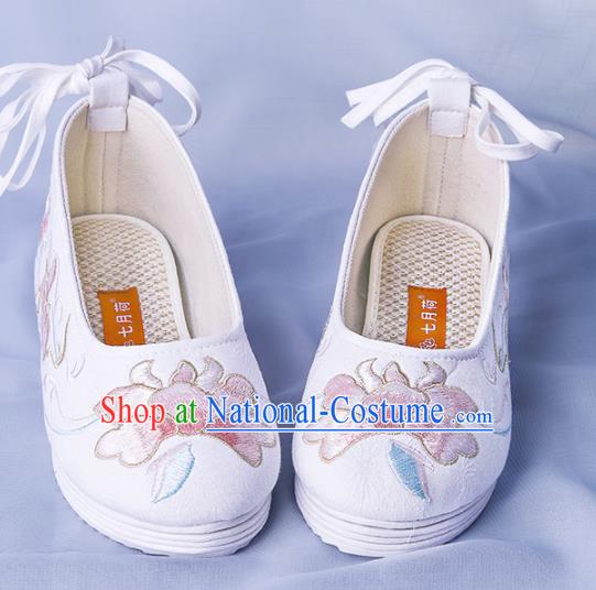 Chinese Traditional White Embroidered Shoes Hanfu Cloth Shoes Handmade Ancient Princess Shoes for Women